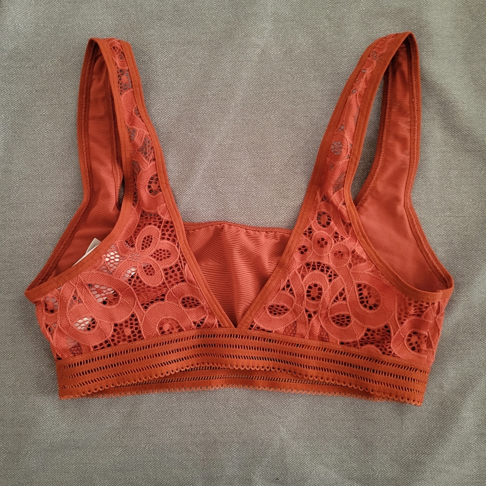 🌺2/$20🌺 NEW Gilly Hicks Bralette - Picture 3 of 4
